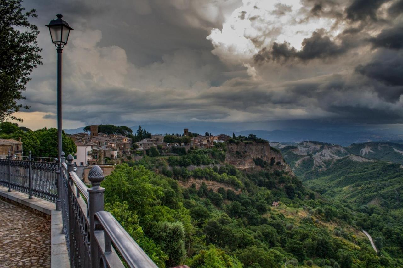 La Finestra Su Civita Lubriano Exterior foto